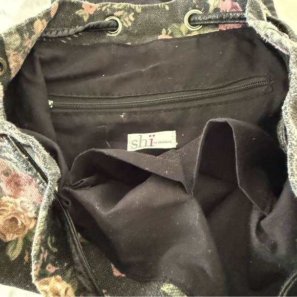 Rose Backpack - Picture 12 of 12